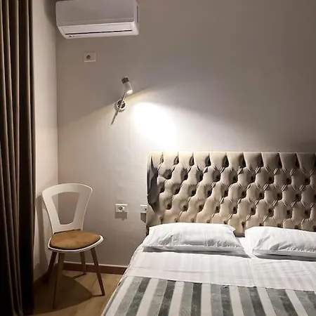 Elegant Rose City Center Oasis Tirana Exterior foto